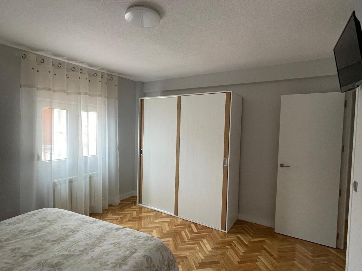 Vut Las Almenas Ávila Luaran gambar